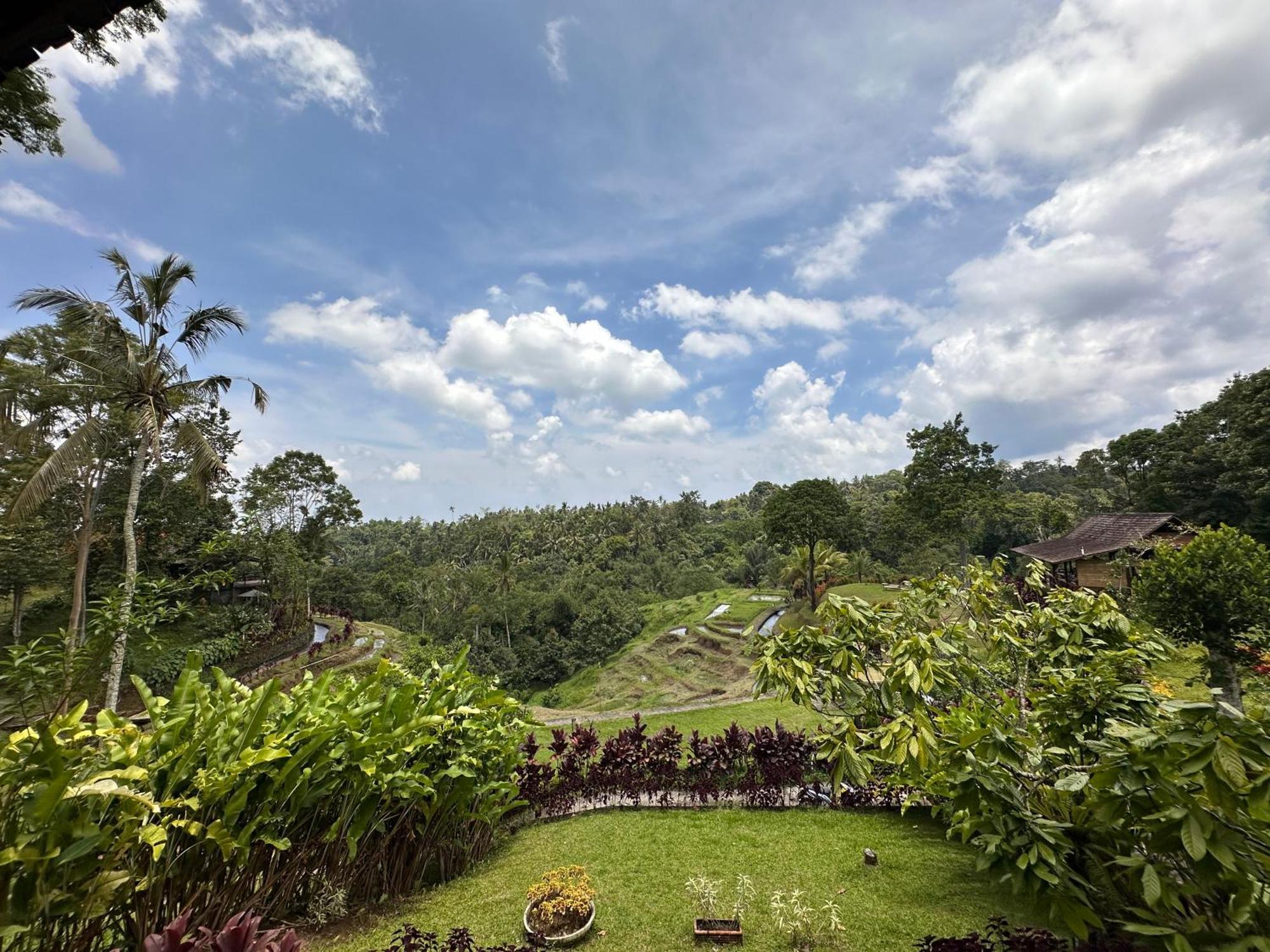 Sang Tirta Resort Penebel Phòng bức ảnh